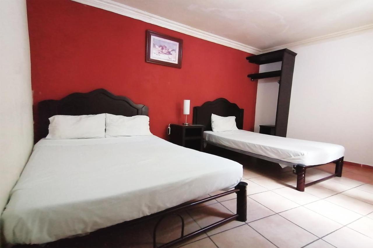 Oyo Hotel Angeles Zacatecas Exterior foto